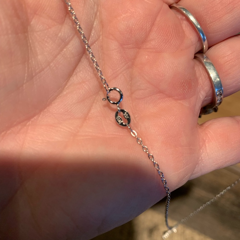 #179 0.17 cttw Moissanite cross necklace - Picture 5 of 9
